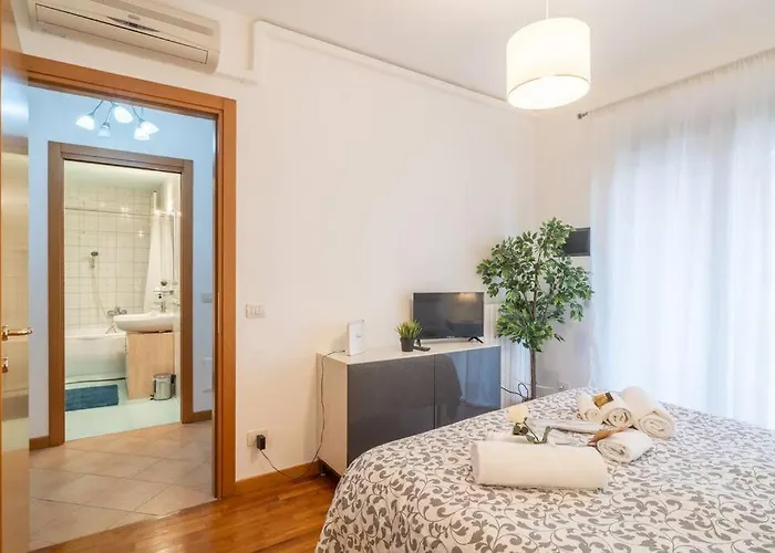 Charme In Porta Palio - Center * فيرونا